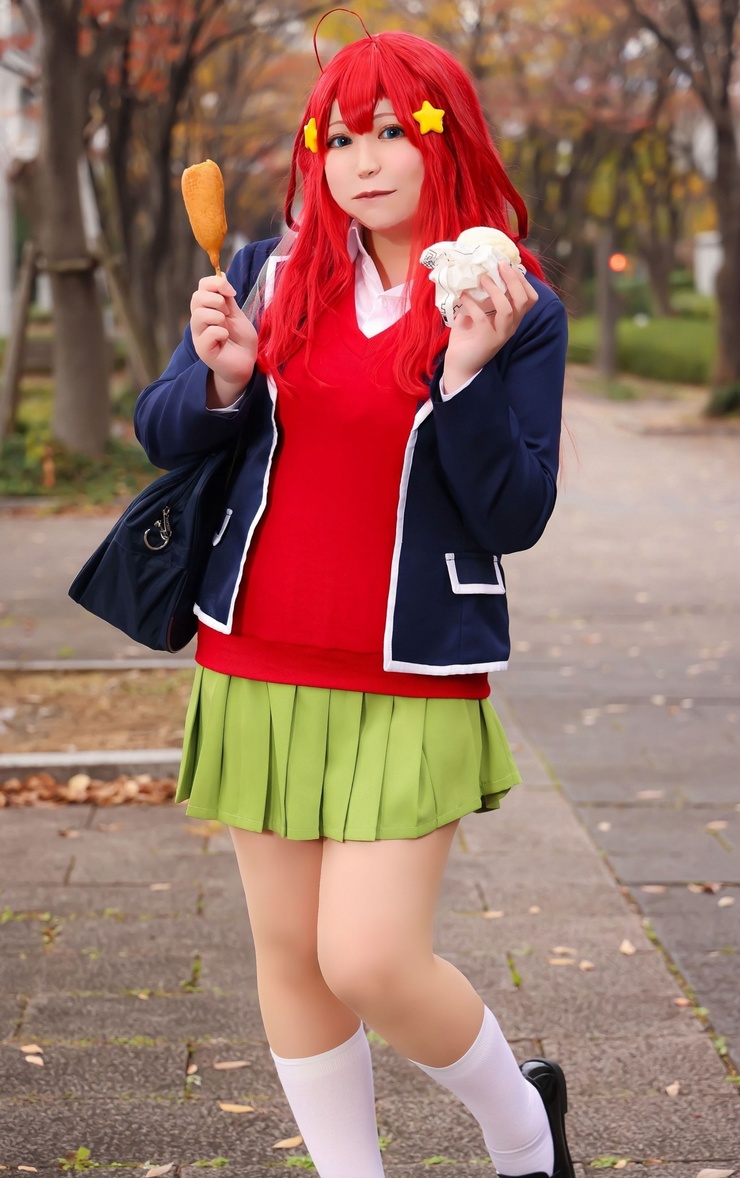 五等分の花嫁 中野五月 | 「コスらぼっ!」コスプレイヤーのためのSNSアプリ